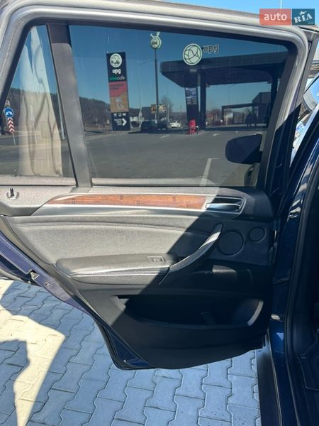 Внедорожник / Кроссовер BMW X5 2011 в Яремче