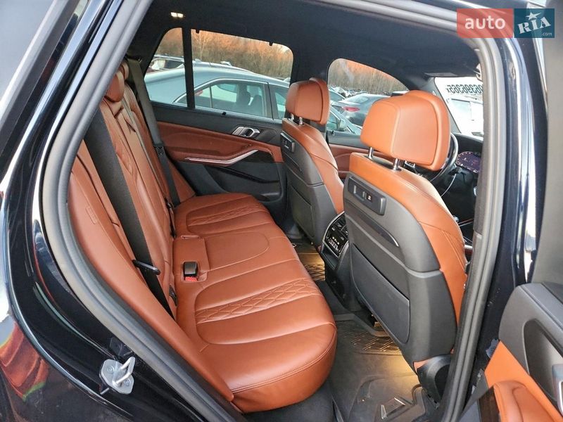 Внедорожник / Кроссовер BMW X5 2021 в Киеве