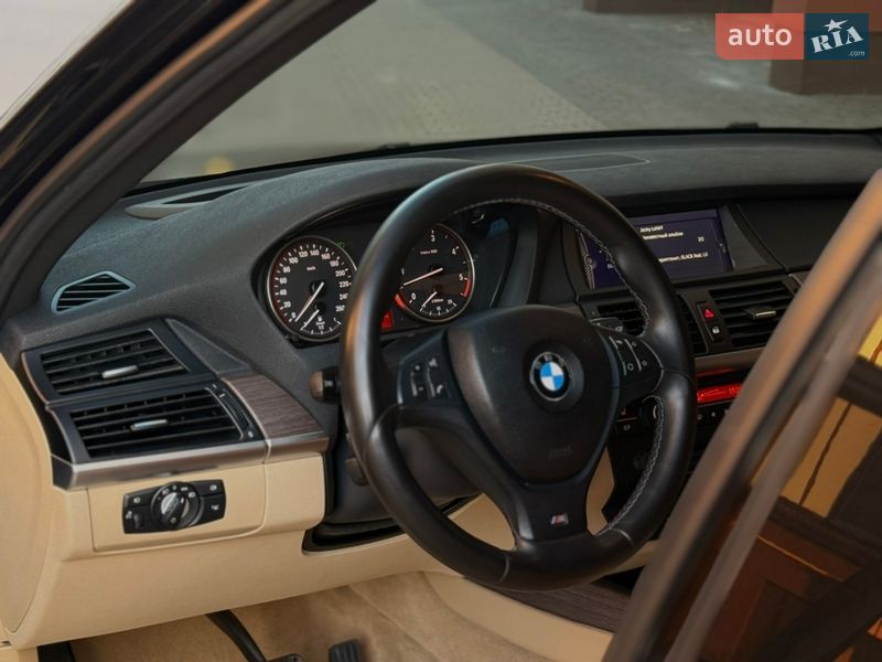 Внедорожник / Кроссовер BMW X5 2011 в Ивано-Франковске