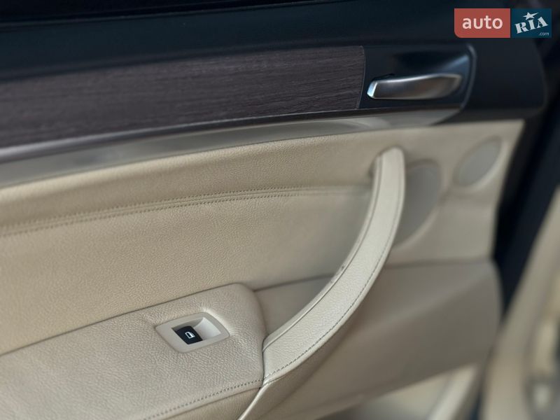 Внедорожник / Кроссовер BMW X5 2011 в Ивано-Франковске