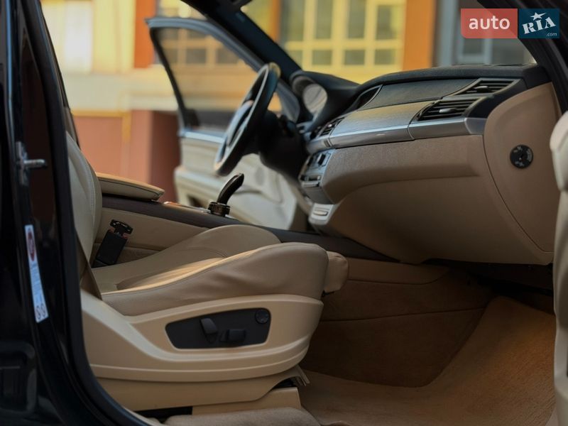 Внедорожник / Кроссовер BMW X5 2011 в Ивано-Франковске