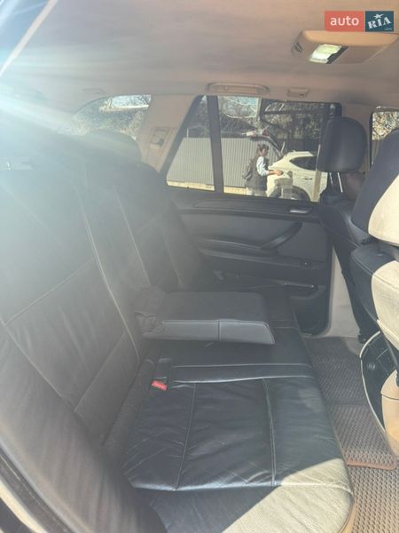 Внедорожник / Кроссовер BMW X5 2001 в Ужгороде
