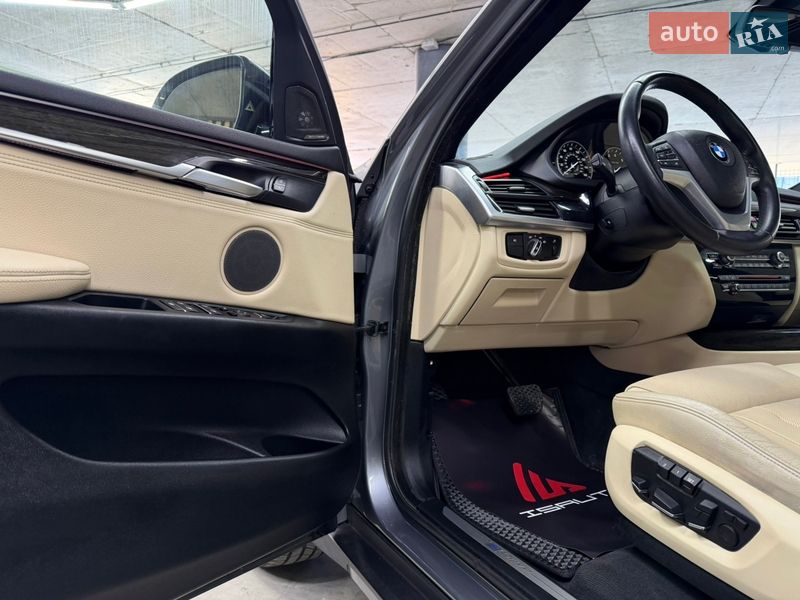 Внедорожник / Кроссовер BMW X5 2017 в Одессе