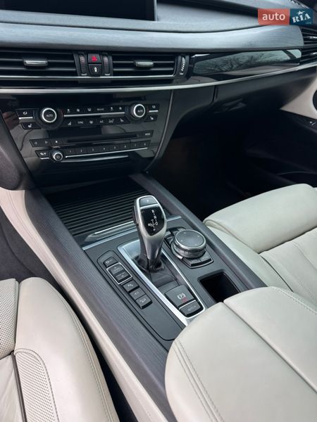 Внедорожник / Кроссовер BMW X5 2015 в Луцке