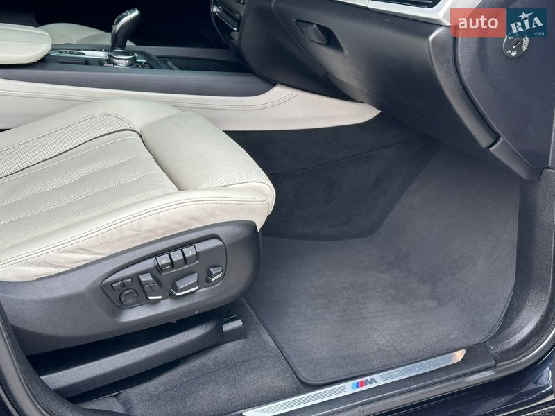 Внедорожник / Кроссовер BMW X5 2015 в Луцке