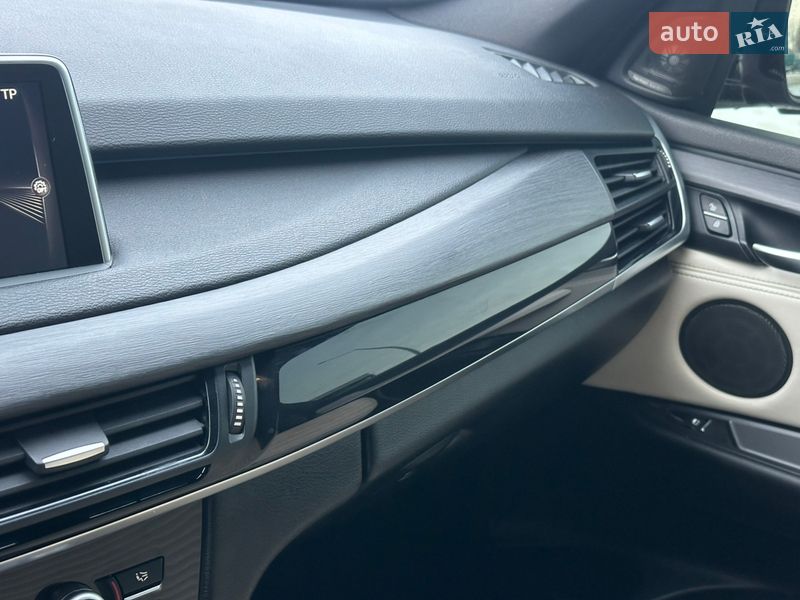 Внедорожник / Кроссовер BMW X5 2015 в Луцке