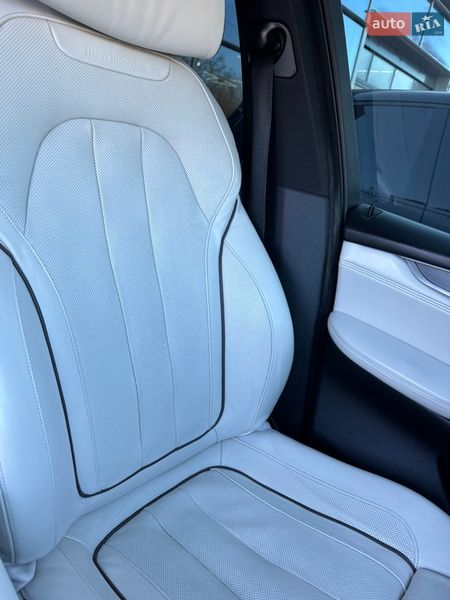 Внедорожник / Кроссовер BMW X5 2015 в Луцке