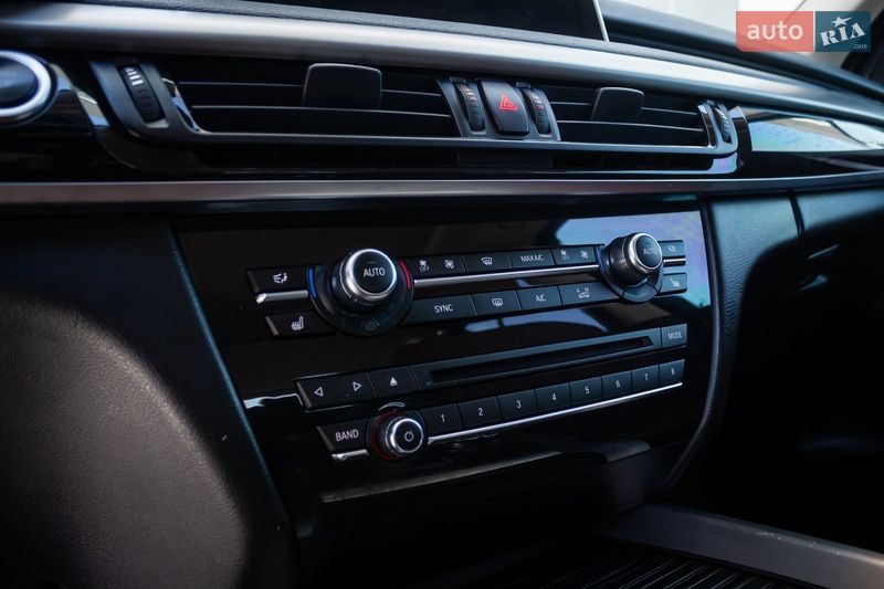 Внедорожник / Кроссовер BMW X5 2016 в Киеве