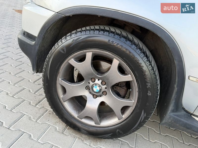 Внедорожник / Кроссовер BMW X5 2002 в Ровно