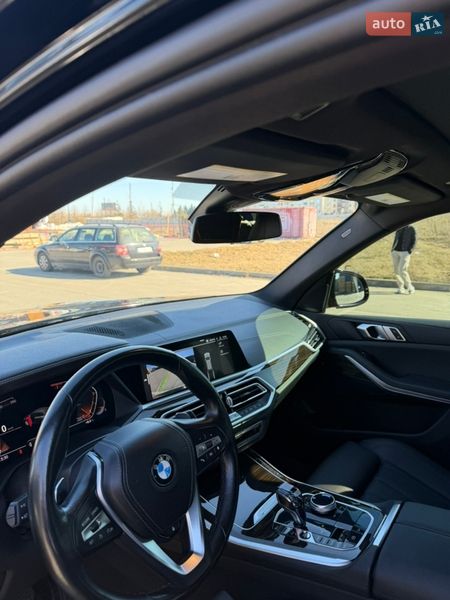 Внедорожник / Кроссовер BMW X5 2020 в Киеве