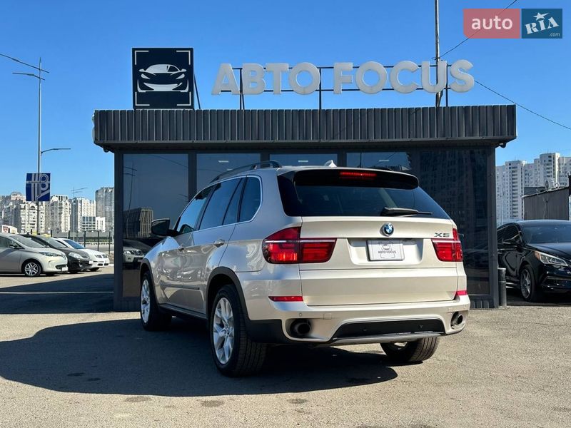 Позашляховик / Кросовер BMW X5 2012 в Києві