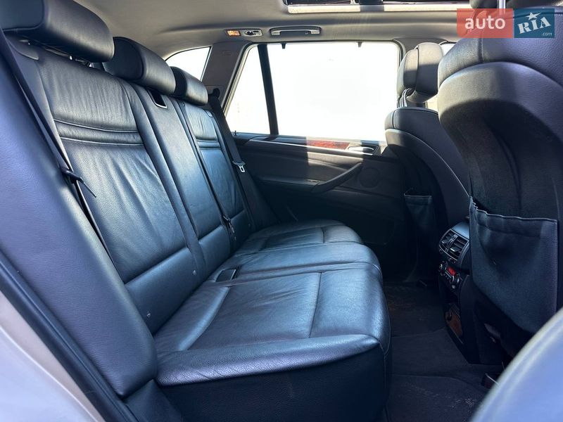 Позашляховик / Кросовер BMW X5 2012 в Києві