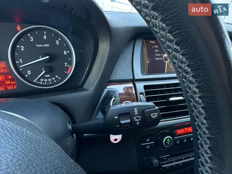 Позашляховик / Кросовер BMW X5 2012 в Києві