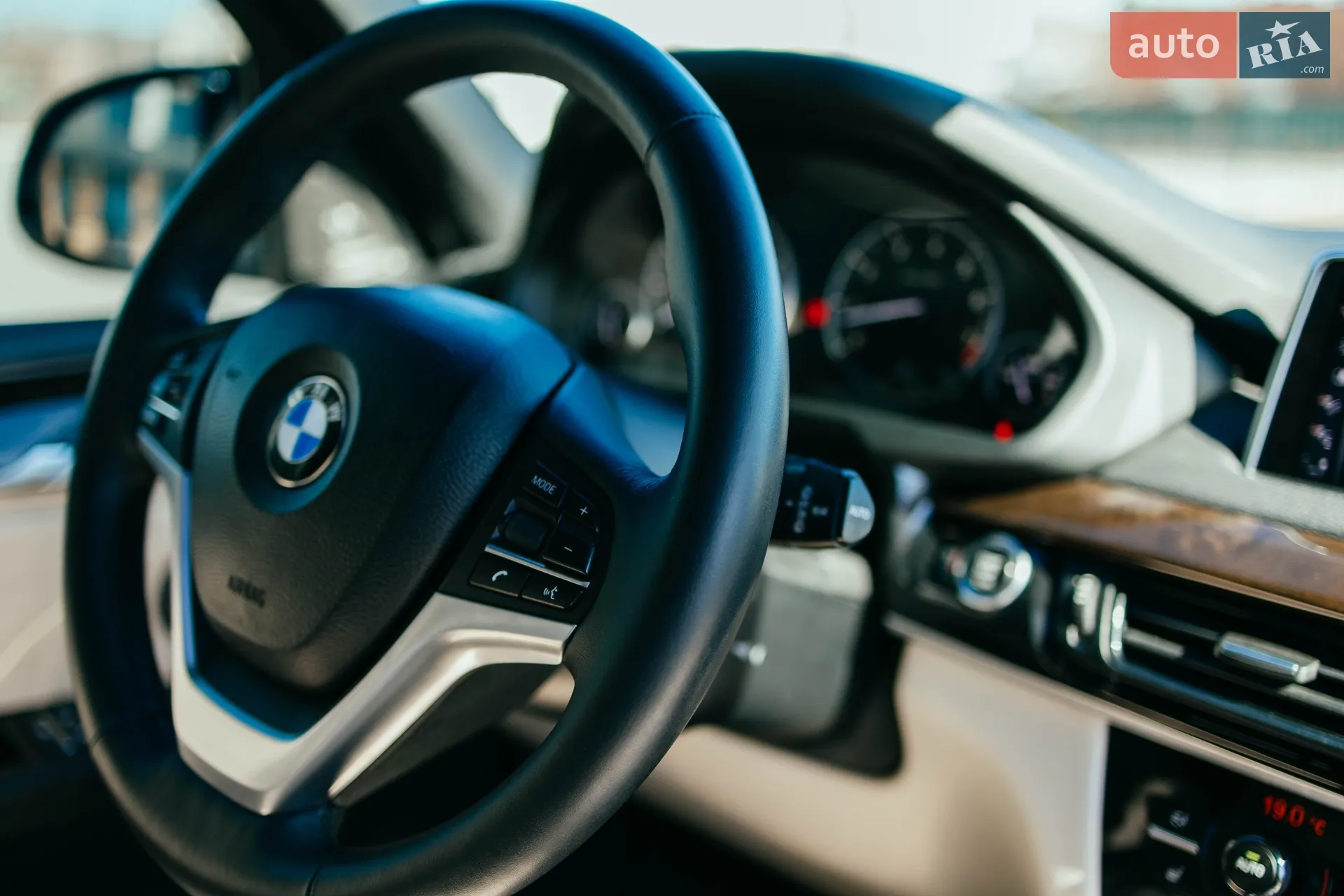 2017 BMW X5 - мініатюра 19