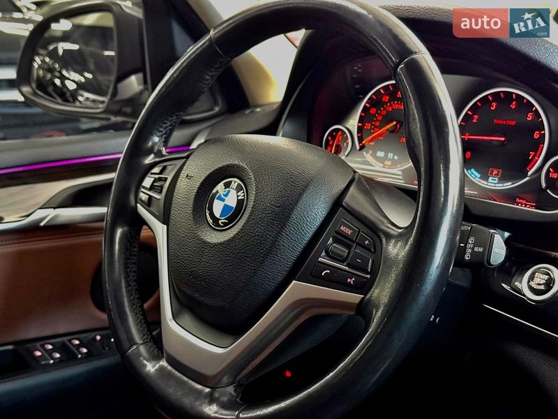 Внедорожник / Кроссовер BMW X5 2016 в Николаеве