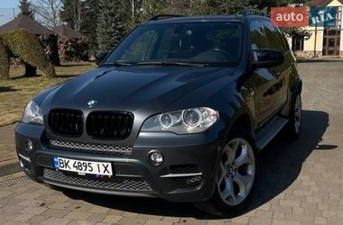 Внедорожник / Кроссовер BMW X5 2011 в Сарнах