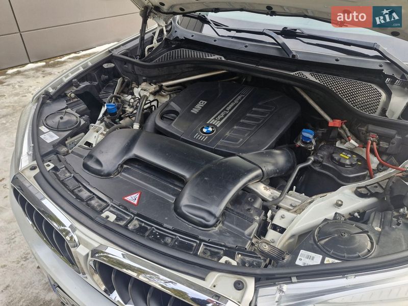 Внедорожник / Кроссовер BMW X5 2015 в Каменец-Подольском