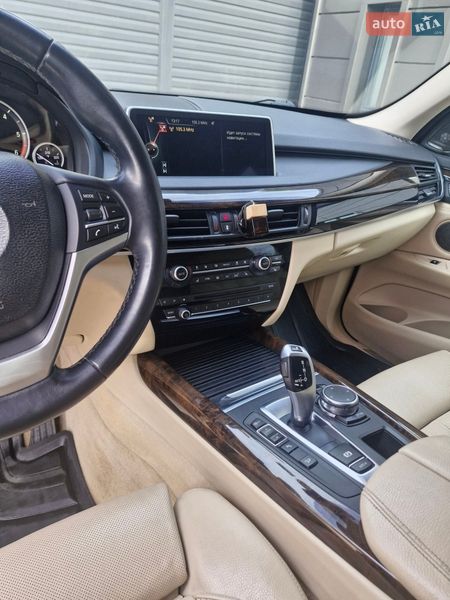 Внедорожник / Кроссовер BMW X5 2015 в Каменец-Подольском