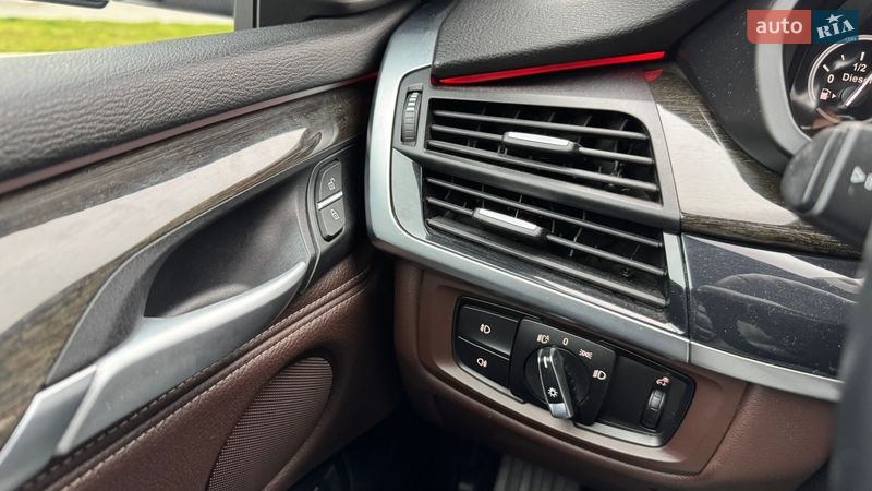 Позашляховик / Кросовер BMW X5 2015 в Рівному