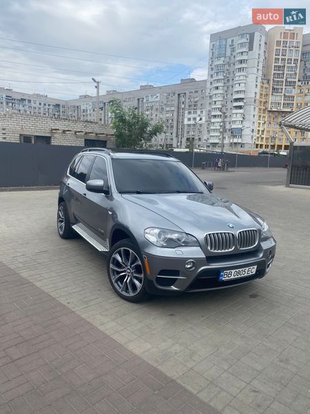 Внедорожник / Кроссовер BMW X5 2013 в Днепре