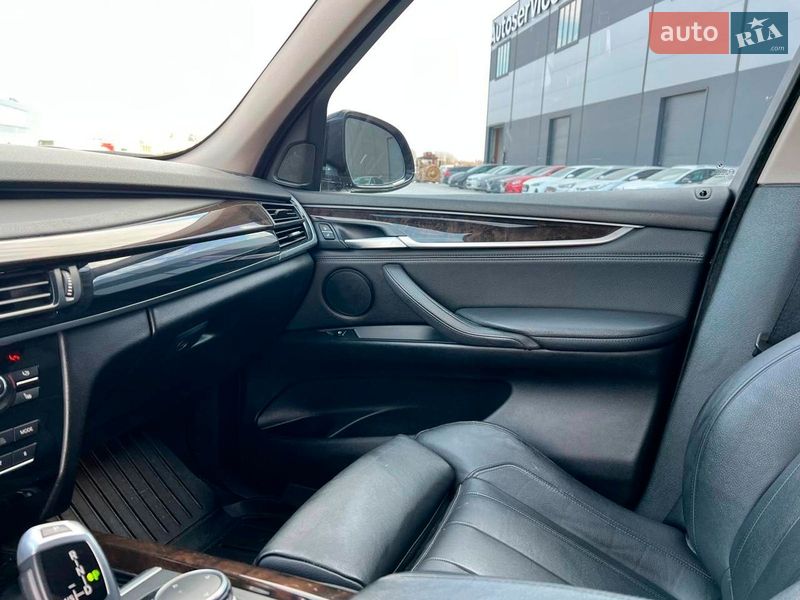 Внедорожник / Кроссовер BMW X5 2016 в Львове