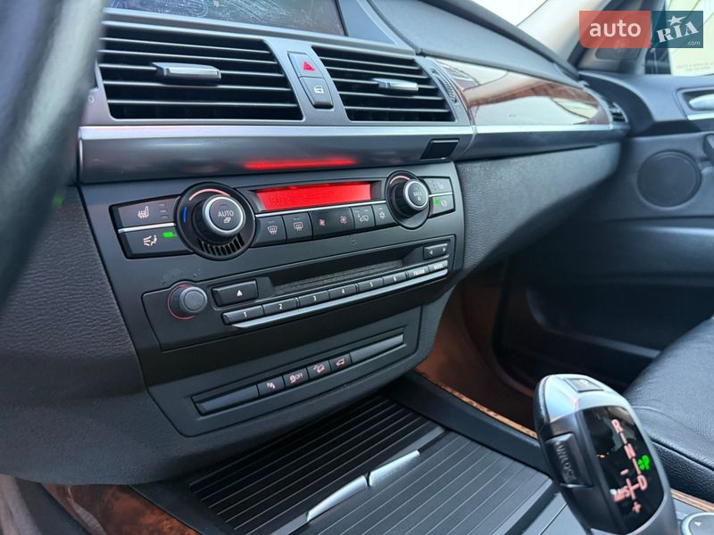 Позашляховик / Кросовер BMW X5 2011 в Вінниці