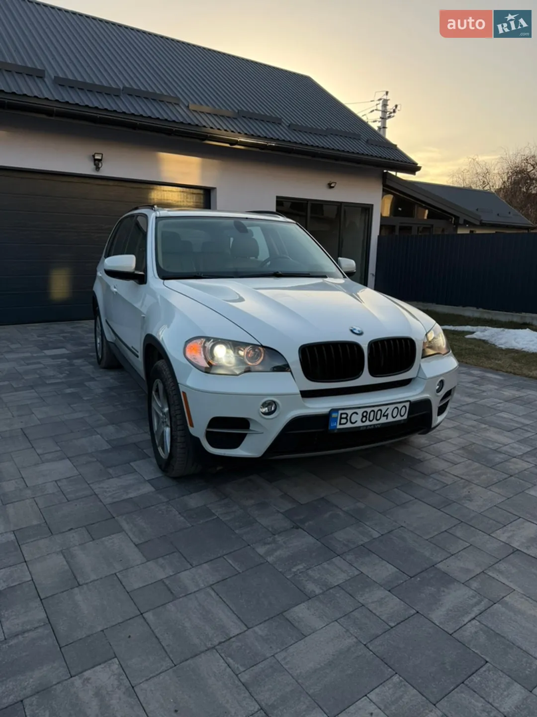 2010 BMW X5 - мініатюра 11
