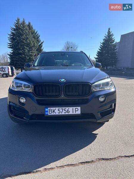 Позашляховик / Кросовер BMW X5 2016 в Рівному