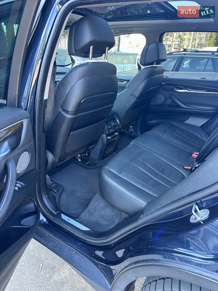 Позашляховик / Кросовер BMW X5 2016 в Рівному