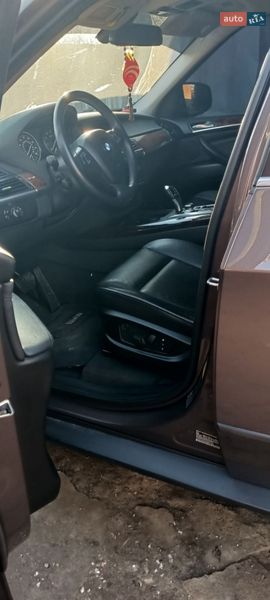 Внедорожник / Кроссовер BMW X5 2012 в Хмельницком