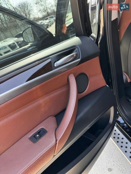 Внедорожник / Кроссовер BMW X5 2012 в Одессе