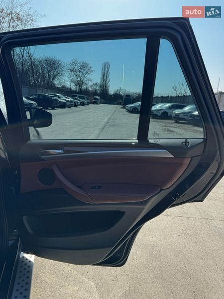 Внедорожник / Кроссовер BMW X5 2012 в Одессе