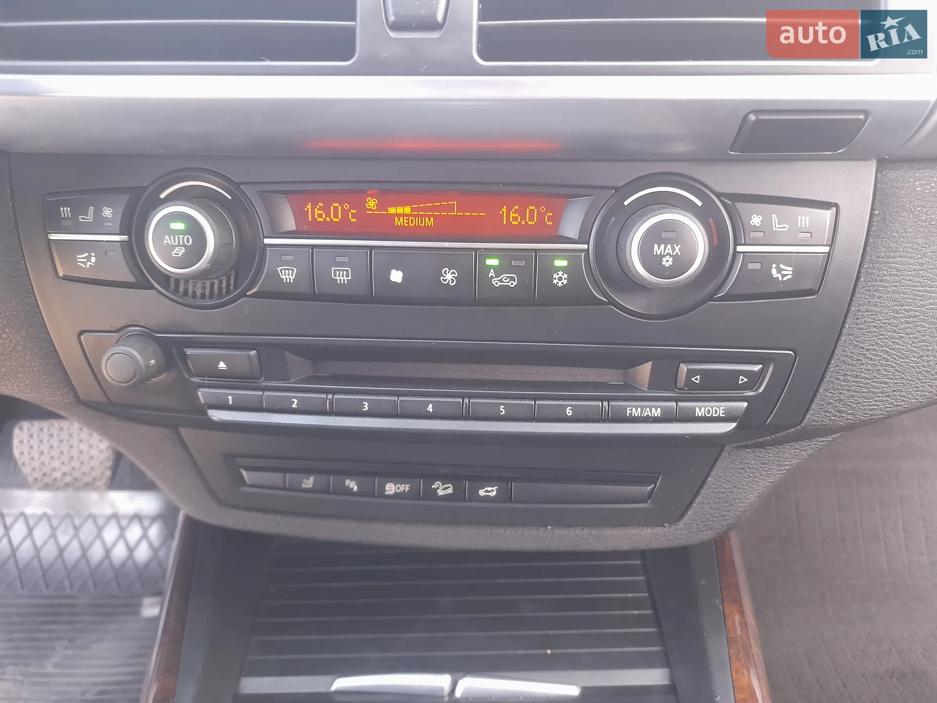 2010 BMW X5 - мініатюра 9
