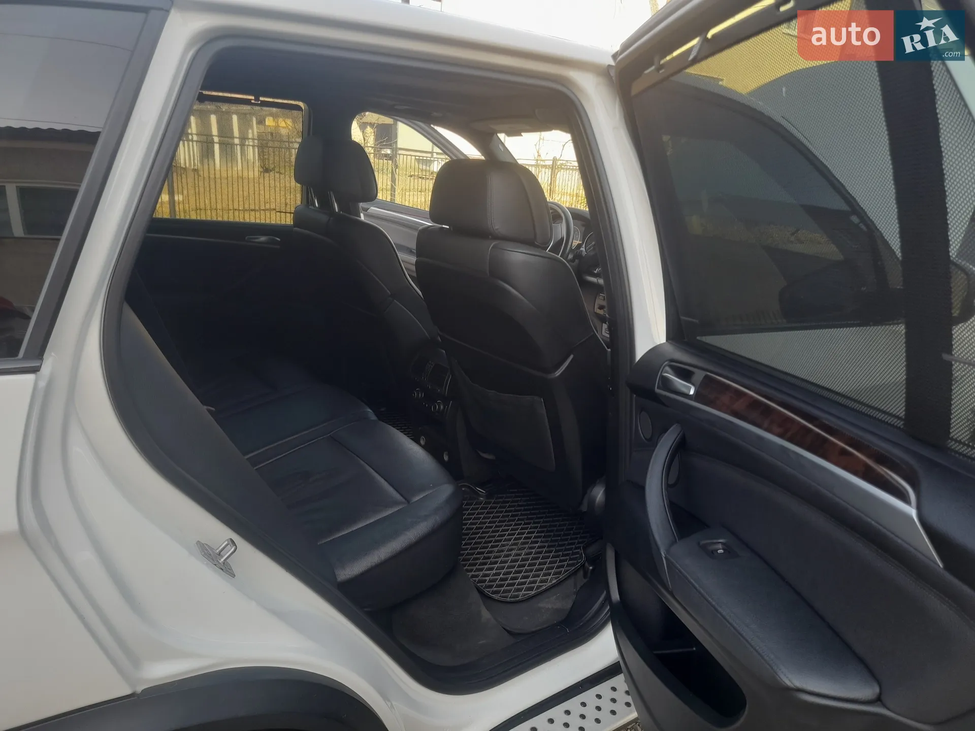 2010 BMW X5 - мініатюра 14