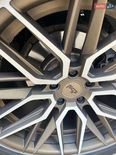 Позашляховик / Кросовер BMW X5 2015 в Чернівцях