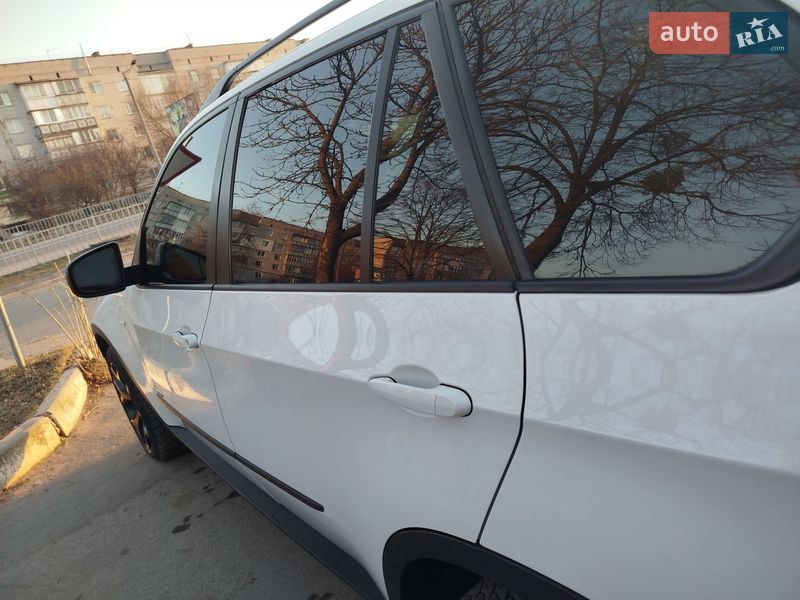 Внедорожник / Кроссовер BMW X5 2010 в Коростышеве