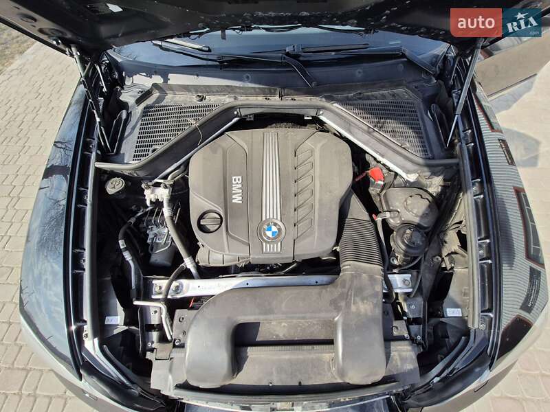 Внедорожник / Кроссовер BMW X5 2011 в Костополе