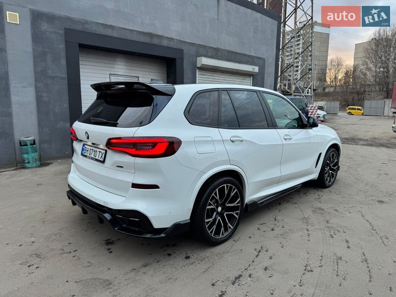 Внедорожник / Кроссовер BMW X5 2021 в Киеве