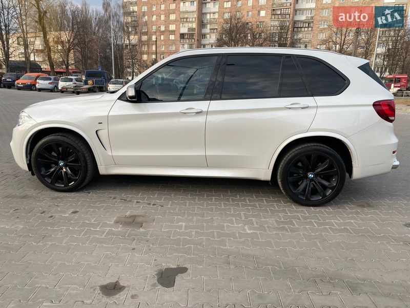 Позашляховик / Кросовер BMW X5 2015 в Луцьку