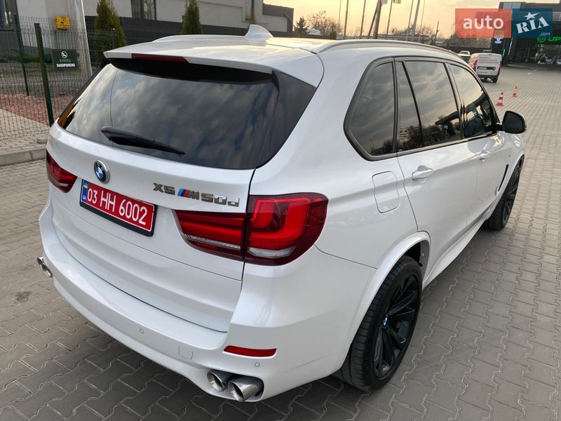 Позашляховик / Кросовер BMW X5 2015 в Луцьку