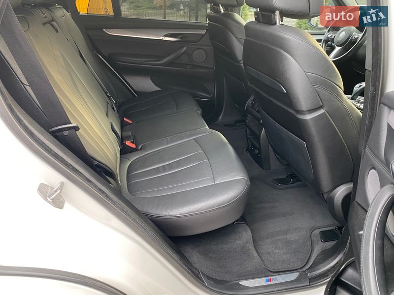 Позашляховик / Кросовер BMW X5 2015 в Луцьку