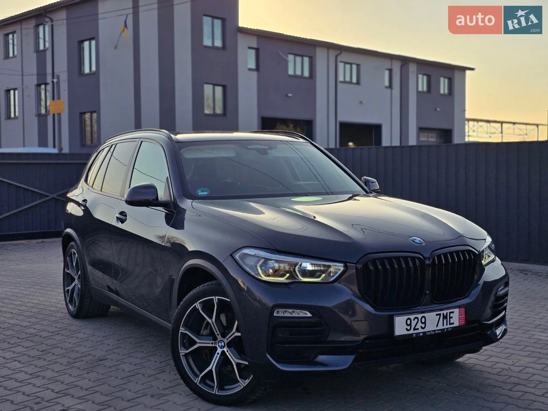 2019 BMW X5 - фото 1