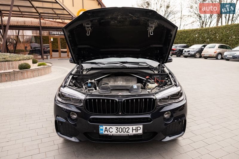 Позашляховик / Кросовер BMW X5 2016 в Луцьку