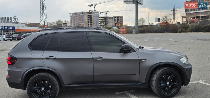 Внедорожник / Кроссовер BMW X5 2011 в Ужгороде