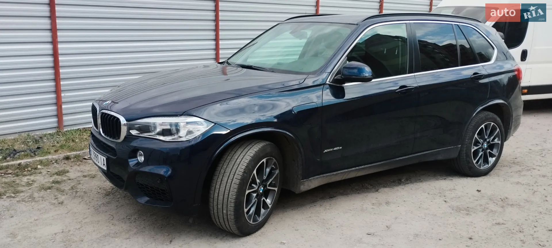2016 BMW X5 - мініатюра 3