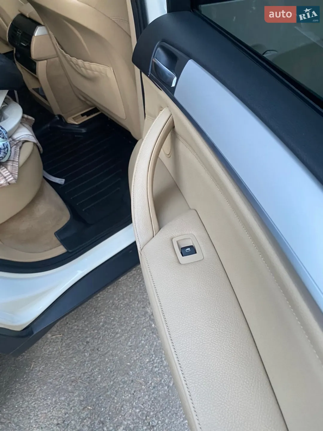 2011 BMW X5 - мініатюра 16