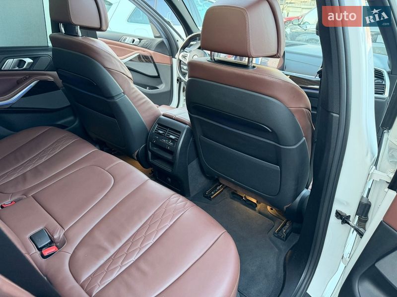 Внедорожник / Кроссовер BMW X5 2019 в Черновцах