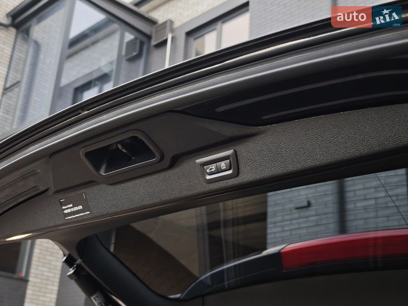 Внедорожник / Кроссовер BMW X5 2016 в Луцке