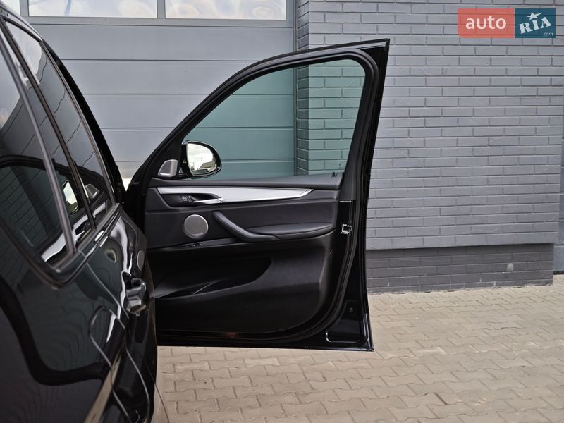 Внедорожник / Кроссовер BMW X5 2016 в Луцке