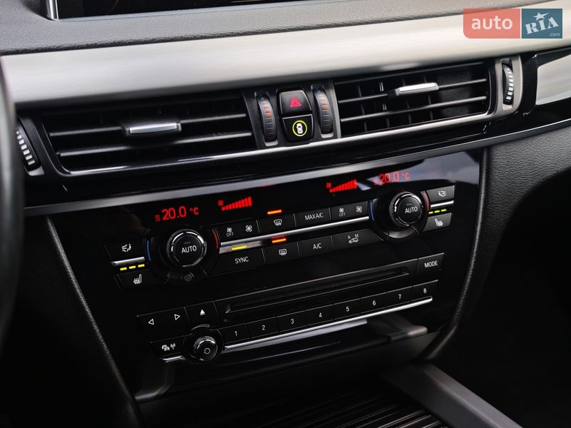 Внедорожник / Кроссовер BMW X5 2016 в Луцке